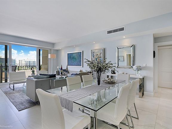 3rd image of 201 Crandon Blvd APT 833
