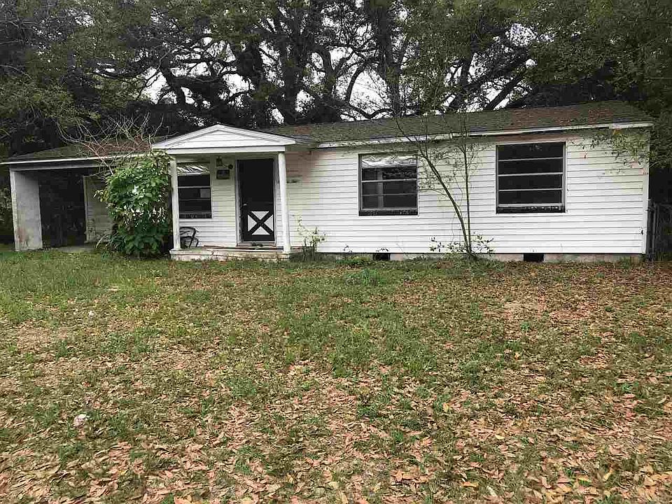 1st image of 114 Myrtlewood Dr