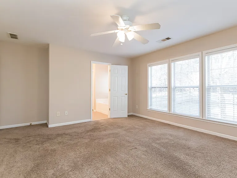 6365 Whirlaway Dr — Photo 10