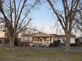 7767 Lodgetown Rd, Pelham, GA 31779