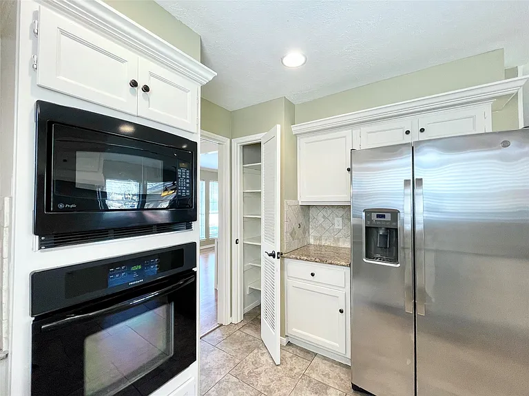 15006 Elmont Dr — Photo 26