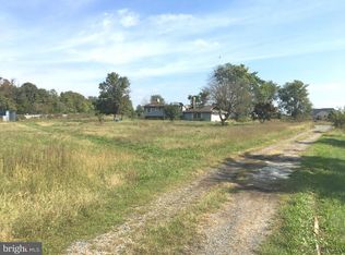 95 E Tomlin Station Rd, Mickleton, NJ 08056