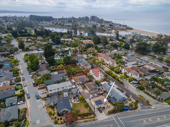 570 17th Ave, Santa Cruz, CA 95062