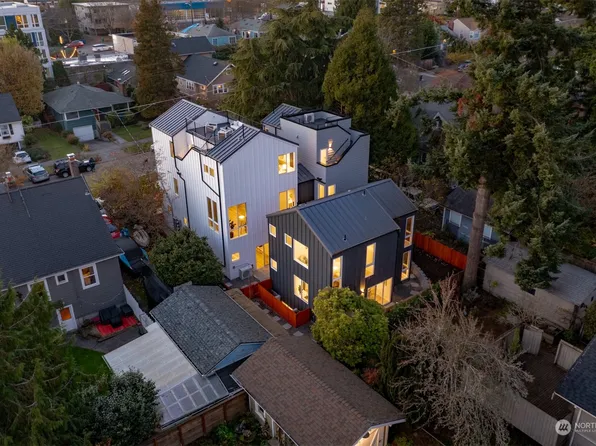 7030 B Mary Avenue NW, Seattle, WA 98117