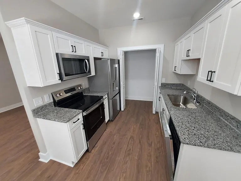 542 Wallburg High Point Rd — Photo 3