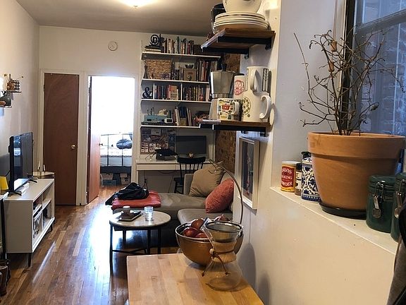5th image of 633 Grand Ave APT 6