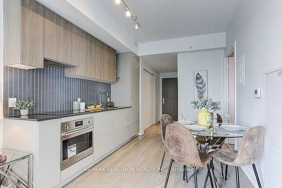 1 bed, $2,140 — Photo 4