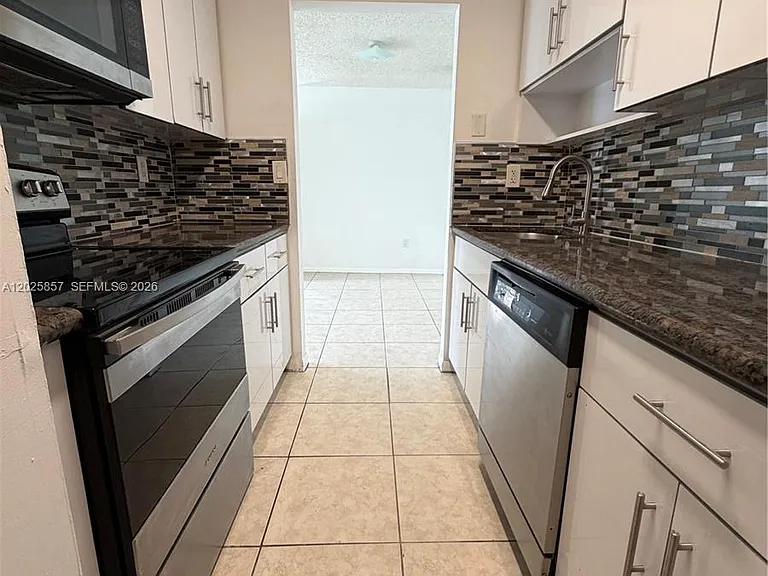 7429 SW 152nd Ave #13205 — Photo 3