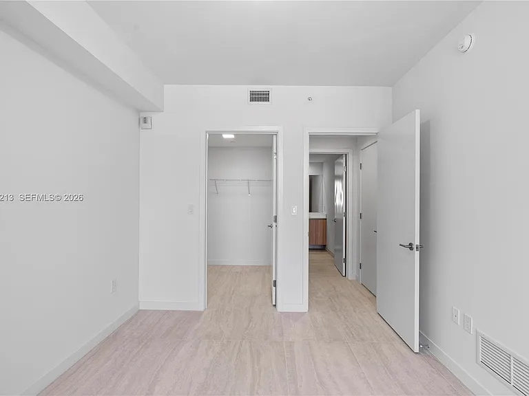77 SE 5th St #3702 — Photo 29
