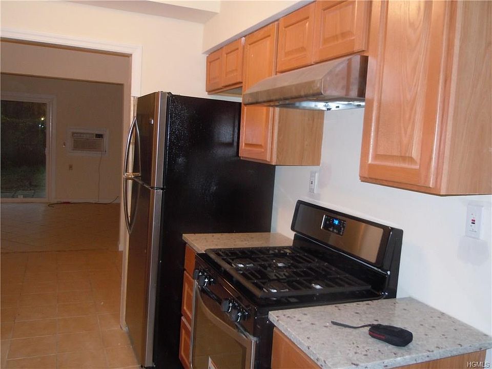 1st image of 112 Roosevelt Dr
