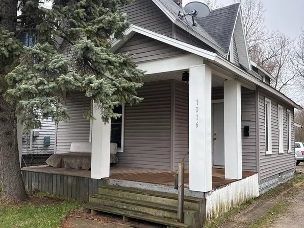 1016 E Oakland Ave, Lansing, MI 48906