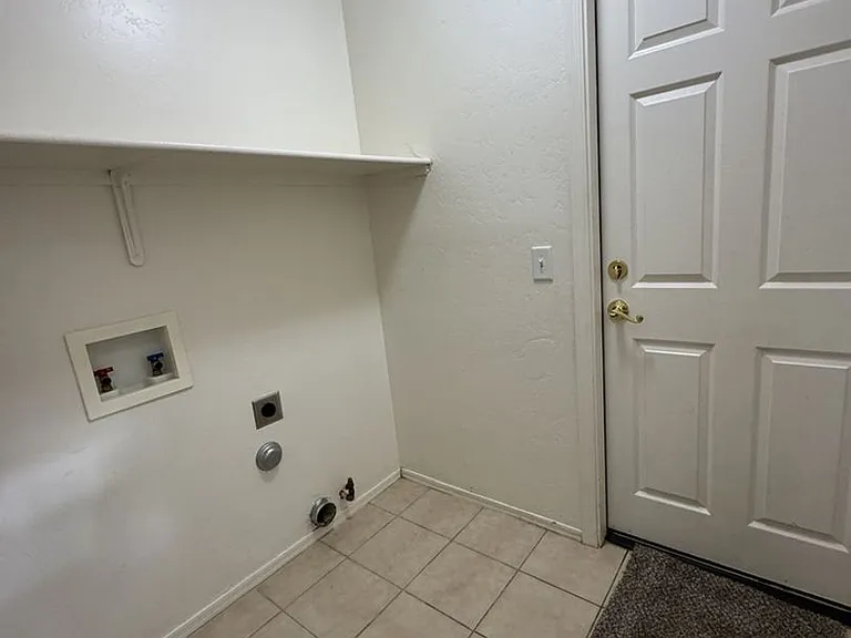 3188 Copper Pointe Dr — Photo 17
