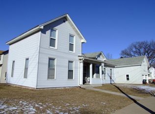 504 6th Ave APT B, Eau Claire, WI 54703