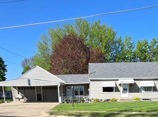 218 Lake Ave E, Fulda, MN 56131