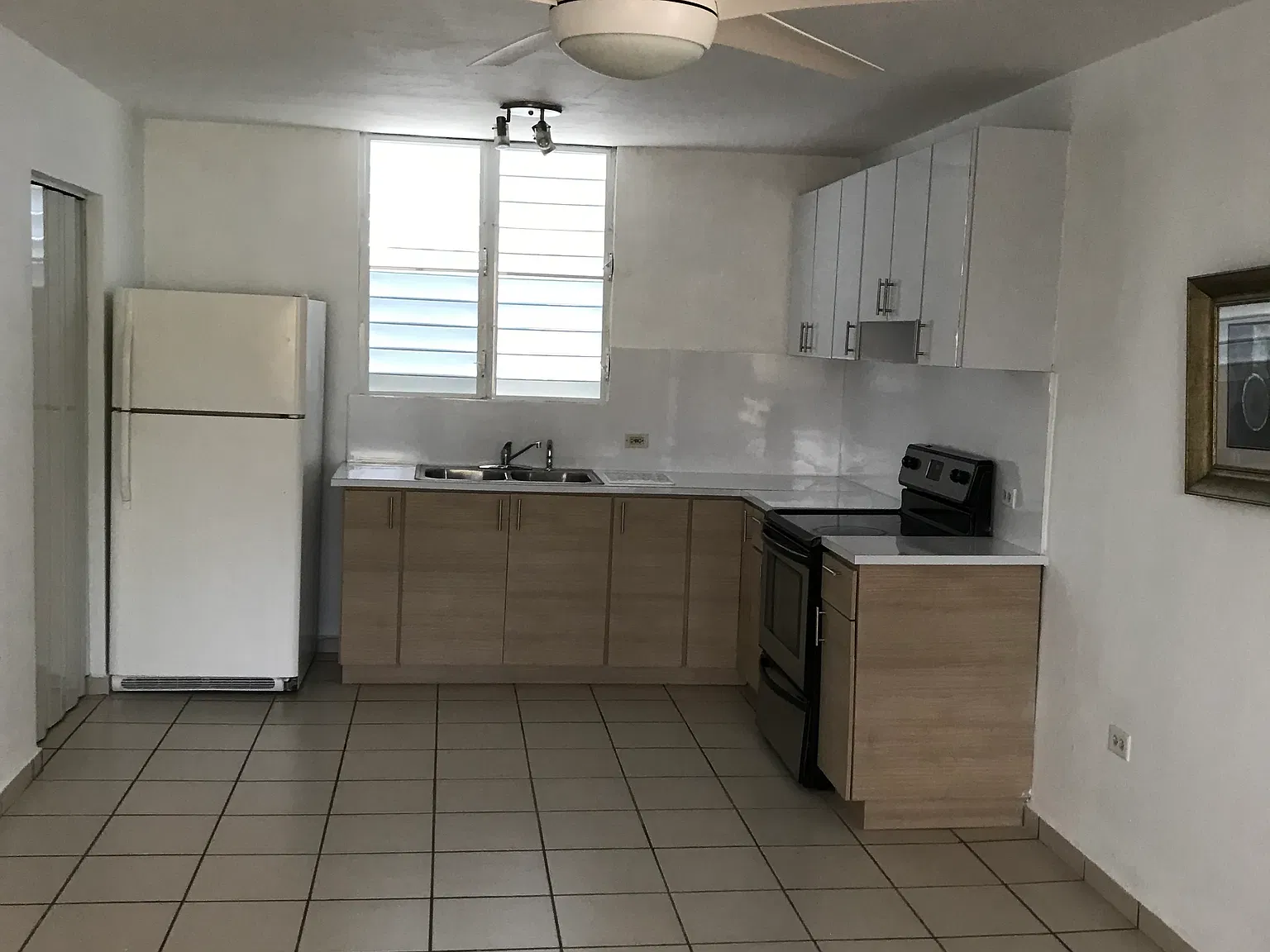 3 bed, 2.5 bath, 1700 sqft, $1,500 — Photo 3