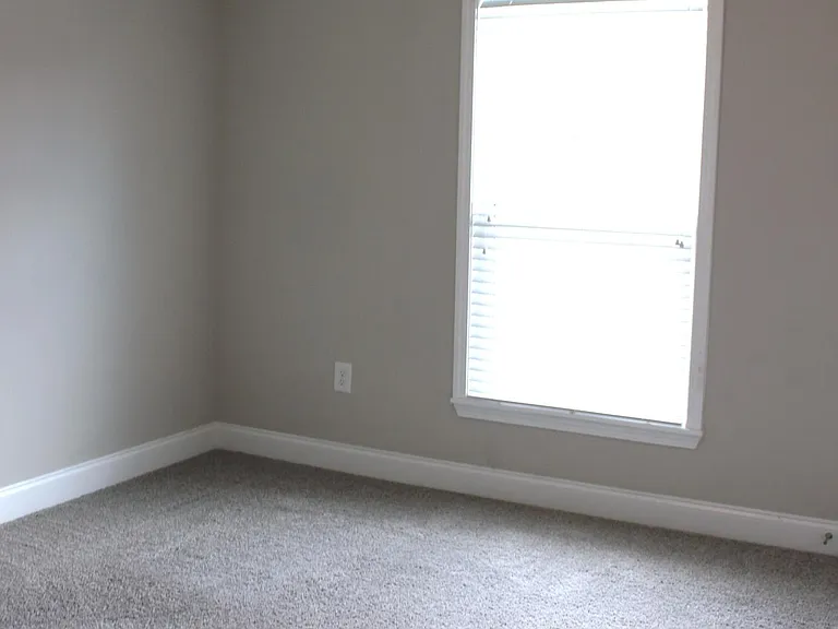 3210 Trowbridge Dr — Photo 4