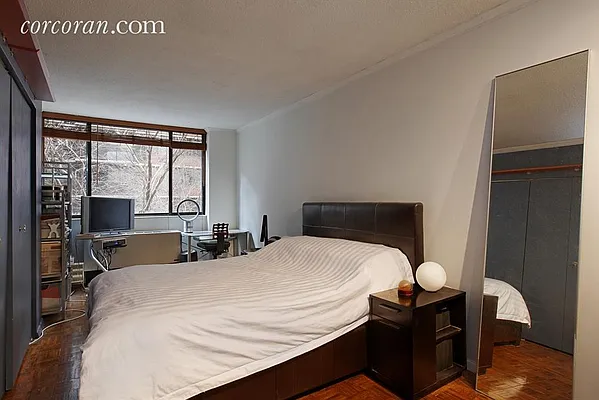 Sold by Corcoran | media 6