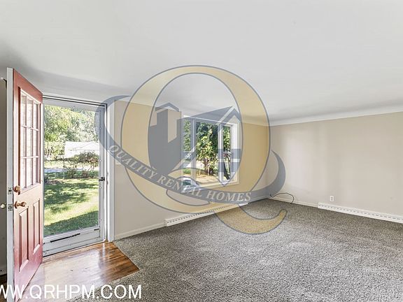 5th image of 5068 Roberts Dr