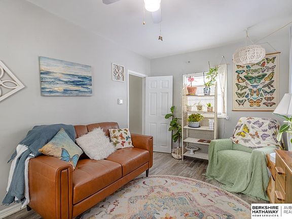 3rd image of 2047 N 60th Ave