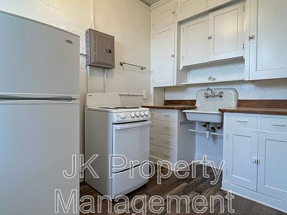 5th image of 310 5th St N #33