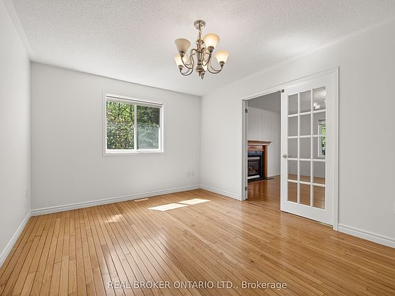 3rd image of 198 Columbia Rd
