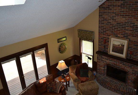 4th image of 1132 Dartmoor Ct