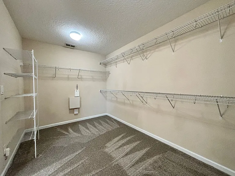 850 Quiet Stone Ln — Photo 38