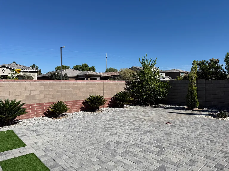 13705 N 144th Ln — Photo 42