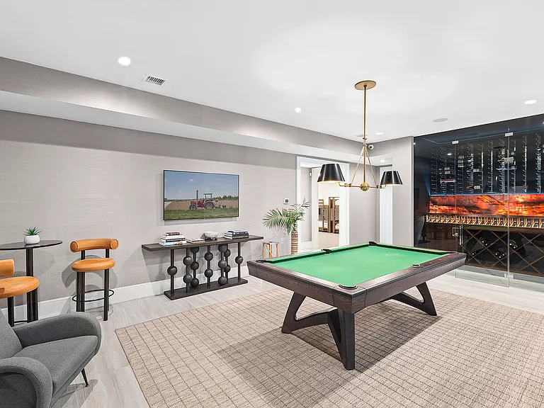 Fairway Ct — Photo 16