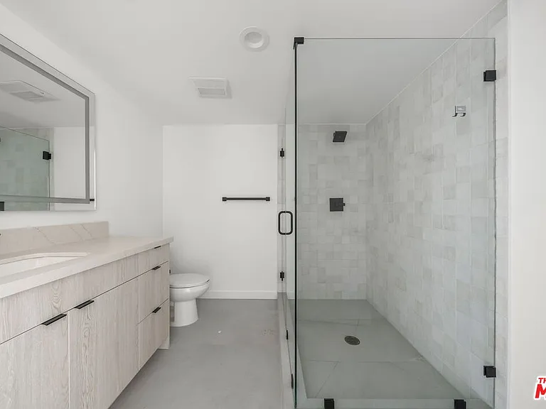 3755 S Canfield Ave #202 — Photo 11