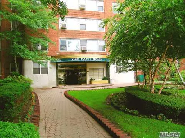 110-45 Queens Boulevard image 1 of 3