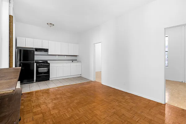 Rented by Compass | media 14