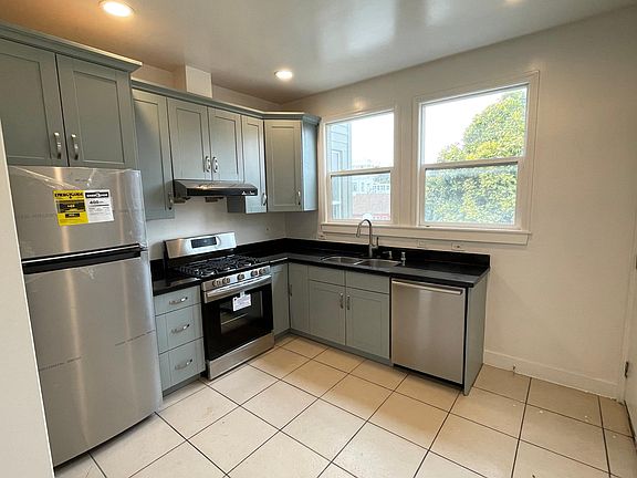 4th image of 265 24th Ave #4