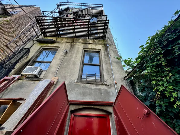 2867 West 17th Street image 7 of 11