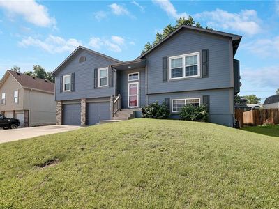 18507 E Bundschu Pl, Independence, MO, 64056