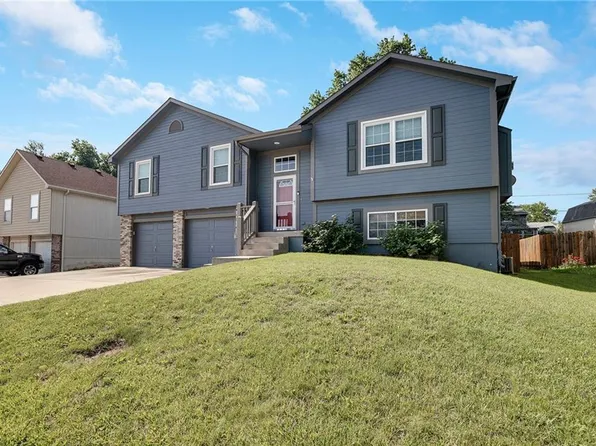 18507 E Bundschu Pl, Independence, MO 64056