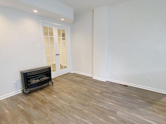 5th image of 4605 Kramme Ave
