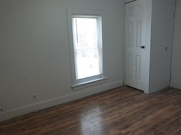4th image of 47 Cary St