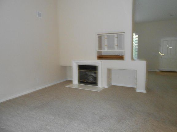 3rd image of 1535 Daffodil Ave