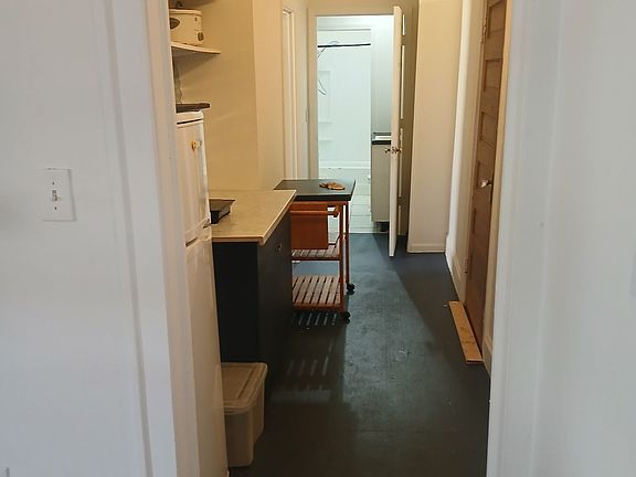 2nd image of 386 Haas Ave SE
