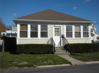 1 Smith St, Lincoln, RI 02865