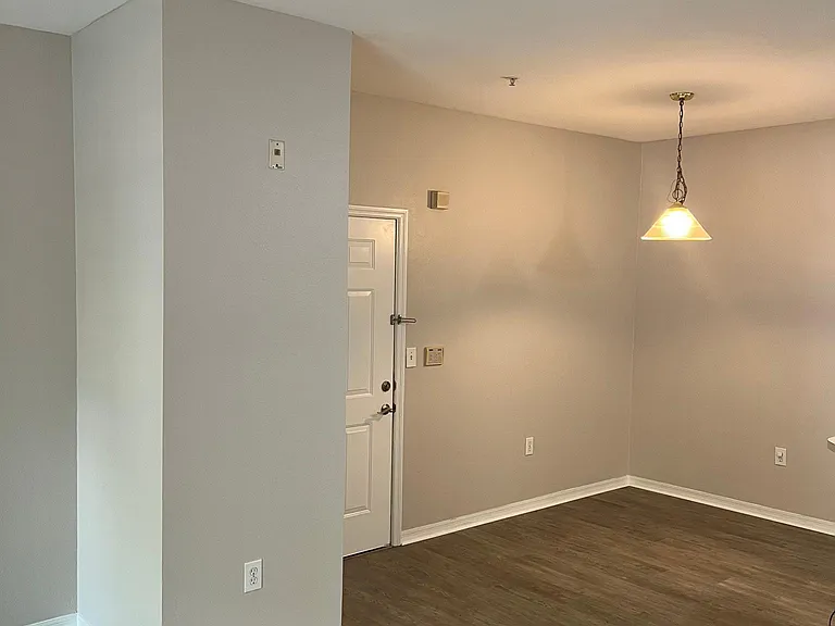 2025 Erving Cir #104 — Photo 12