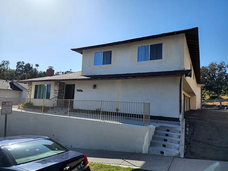2654 Farel St — Photo 8