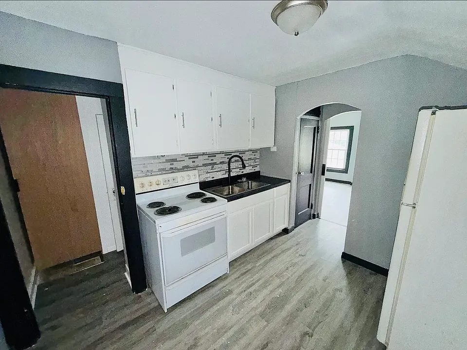 509 W Franklin St #1