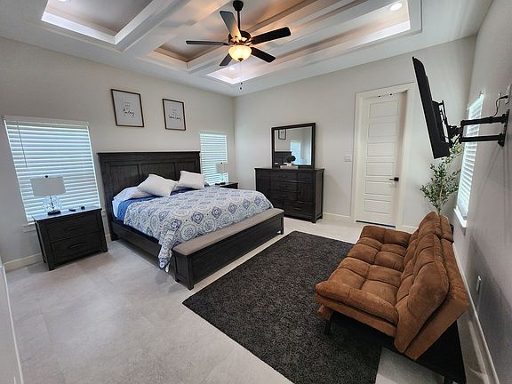 5th image of 203 Stella Dr