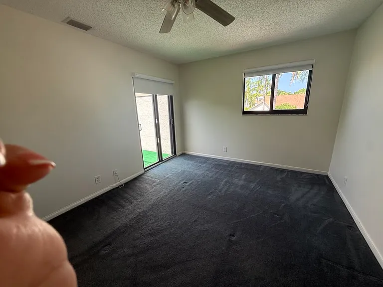 6744 Canary Palm Cir — Photo 30