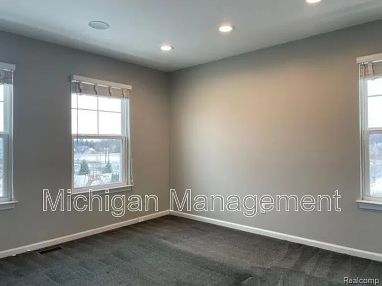 411 Wright St — Photo 14