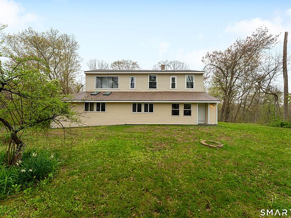 3rd image of 859 Ekonk Hill Road