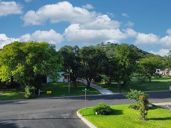 3rd image of 500 Cross Mountain Dr