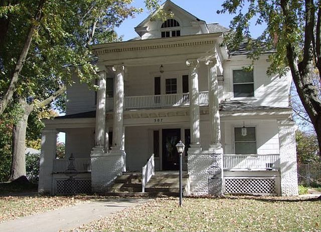 1st image of 307 Lake Ave